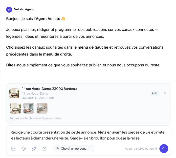 La zone de saisie de l’Agent IA avec une annonce jointe et un exemple de demande de brouillon